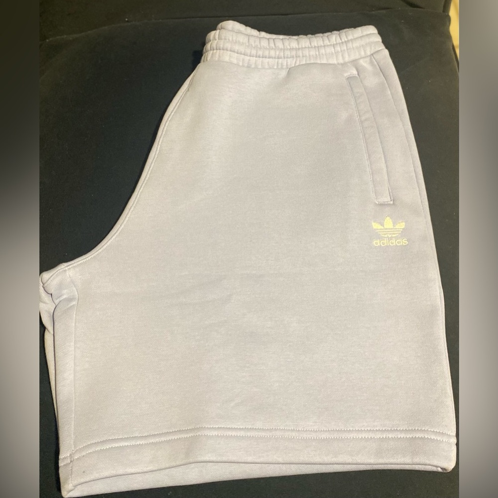 Mens Adidas Originals Essential Shorts Size XL